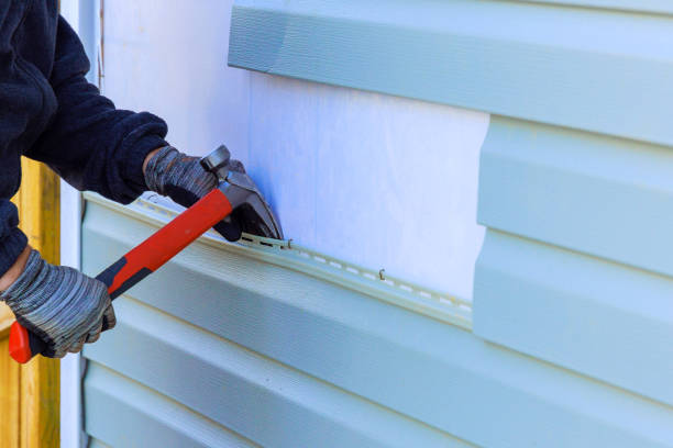 Reliable Emergency Siding Repair contractor in Honey Grove, TX by Squared Siding